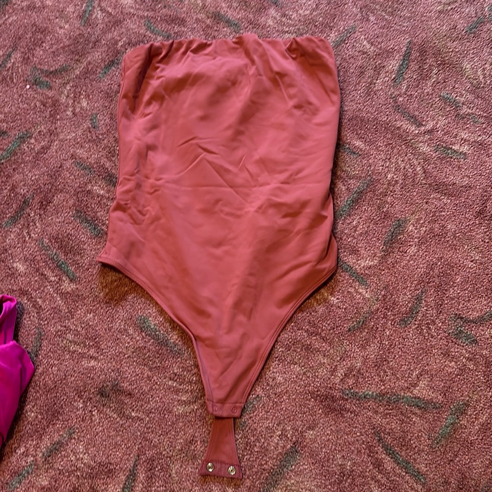 Aritzia bodysuit